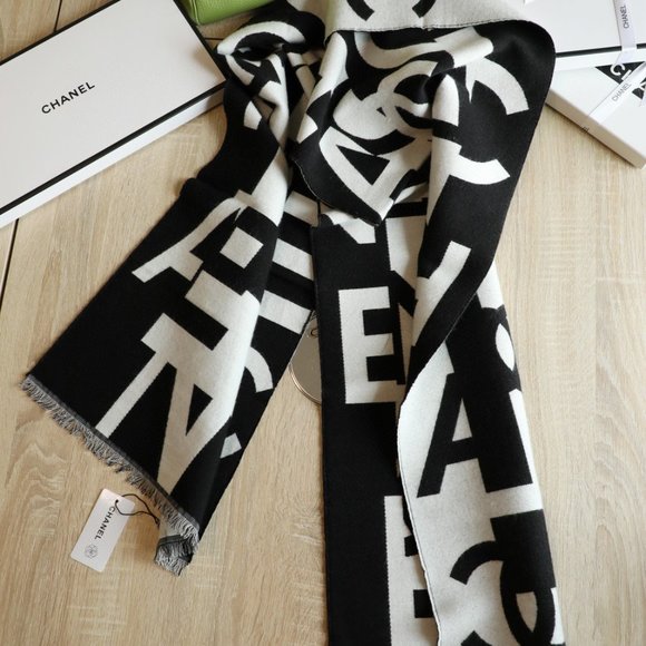 💎✨AUTHENTIC✨💎CHANEL scarf - Picture 8 of 9